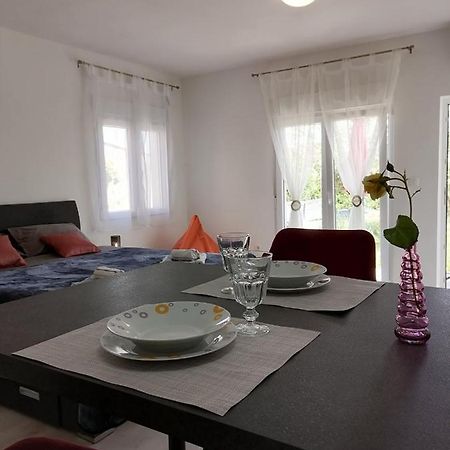 Leona Apartment Vidikovac, PUY מראה חיצוני תמונה