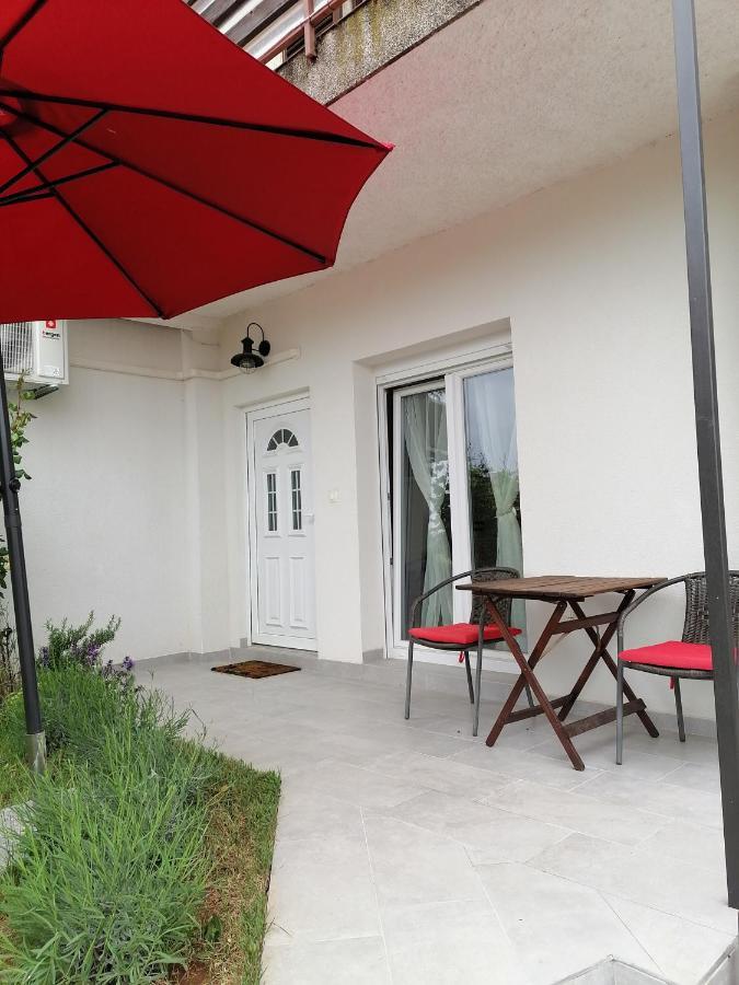 Leona Apartment Vidikovac, PUY מראה חיצוני תמונה