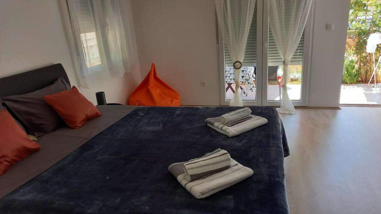 Leona Apartment Vidikovac, PUY מראה חיצוני תמונה